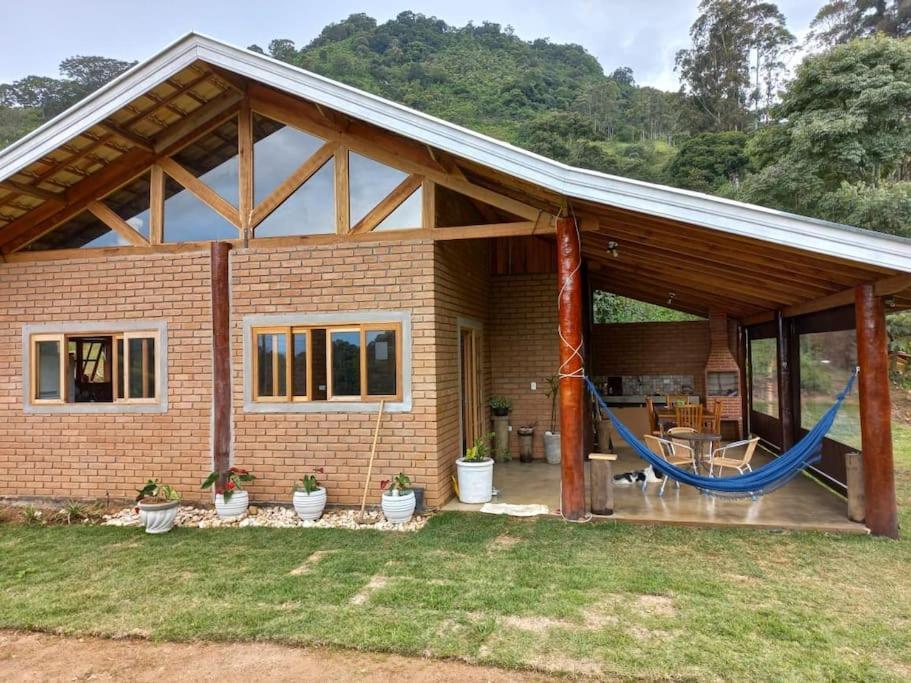 Chale Araucaria- Vale Das Pedras Mg Sapucaí-Mirim Exterior foto